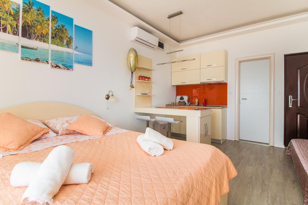 Apartments Rakuljic Podstrana Exterior foto